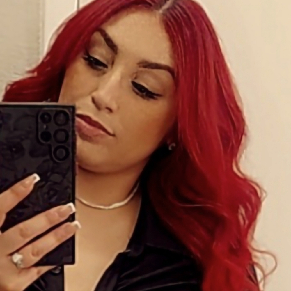 Meet your Posher, Kathia